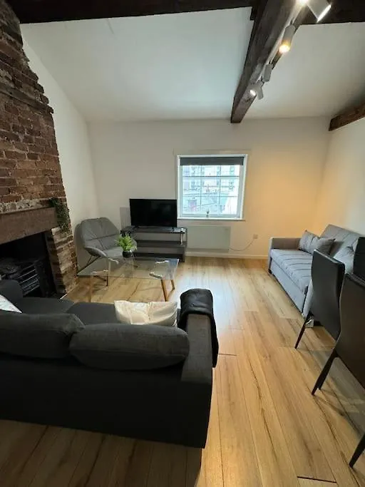 Comfy Flat For 6 In City Center Gs306 シェフィールド